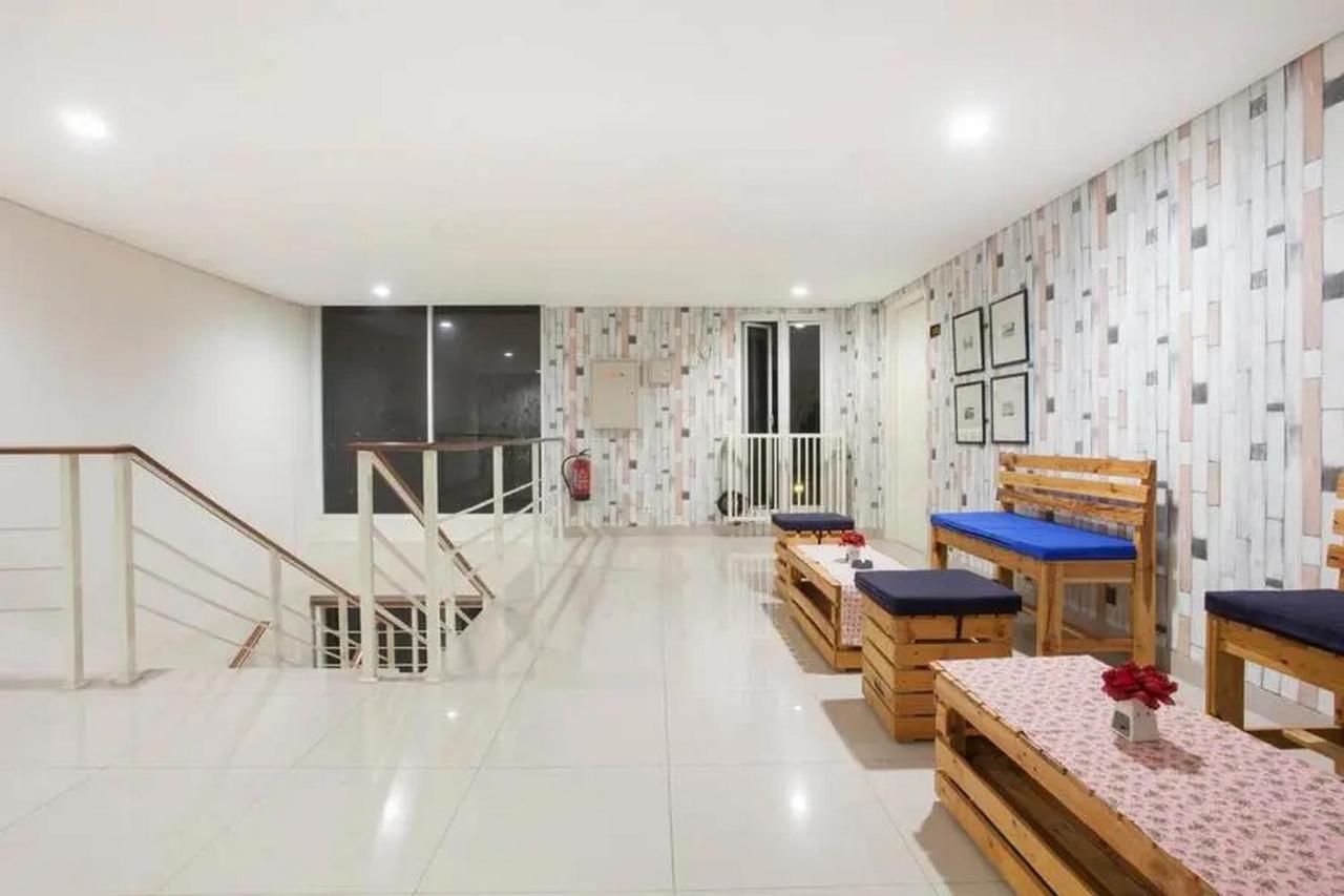 Reddoorz Plus At Riverside Malang Dış mekan fotoğraf