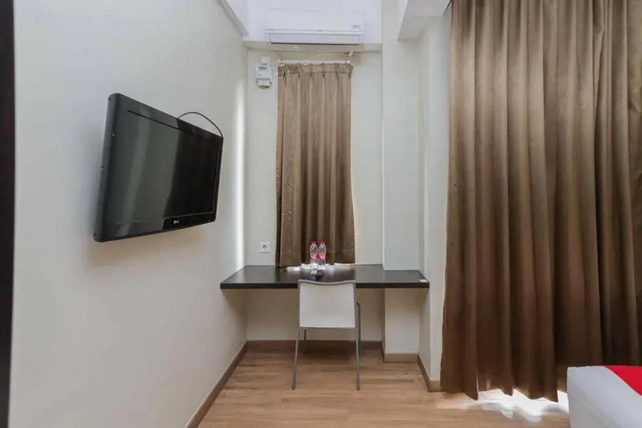 Reddoorz Plus At Riverside Malang Dış mekan fotoğraf