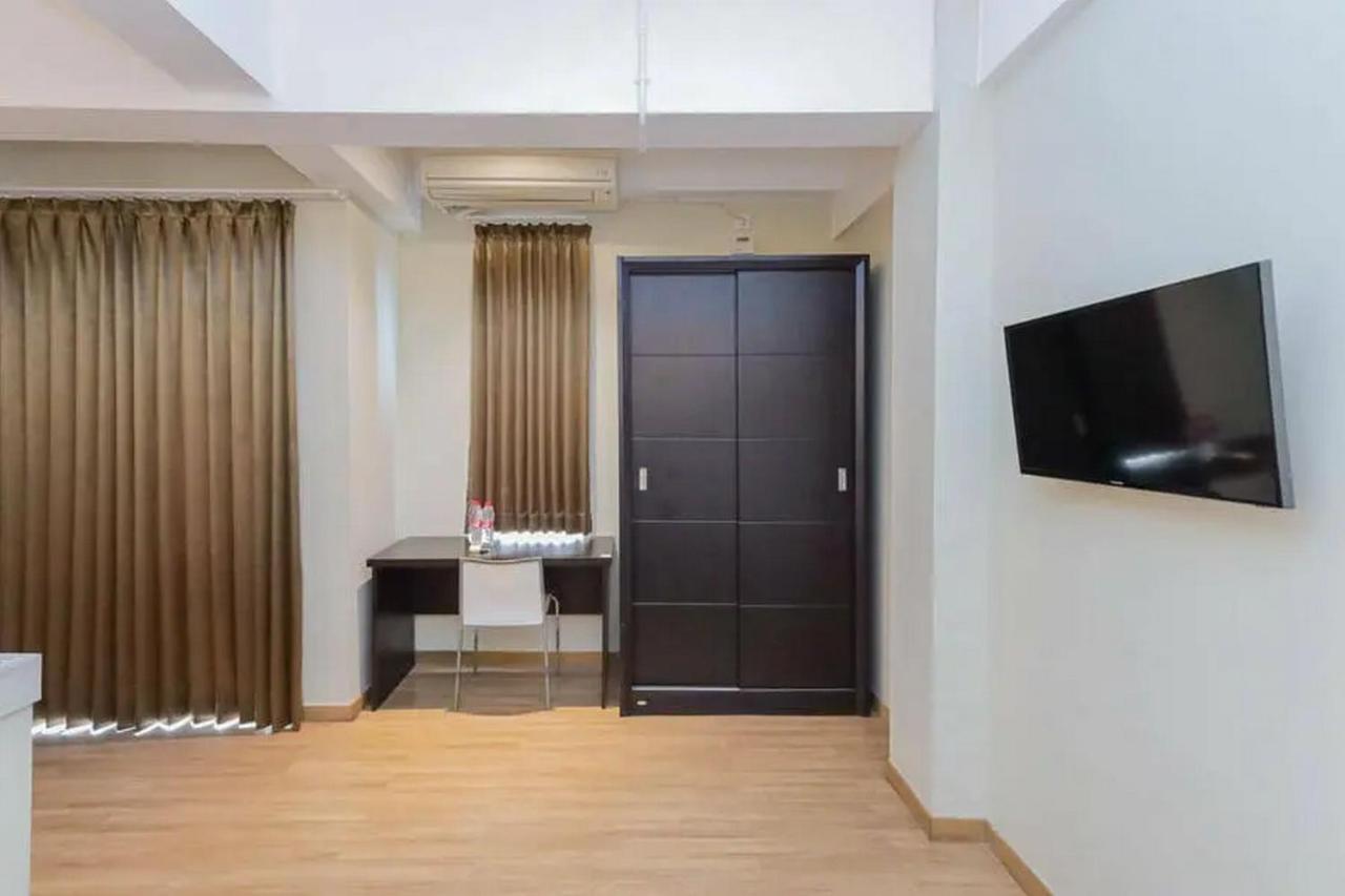 Reddoorz Plus At Riverside Malang Dış mekan fotoğraf