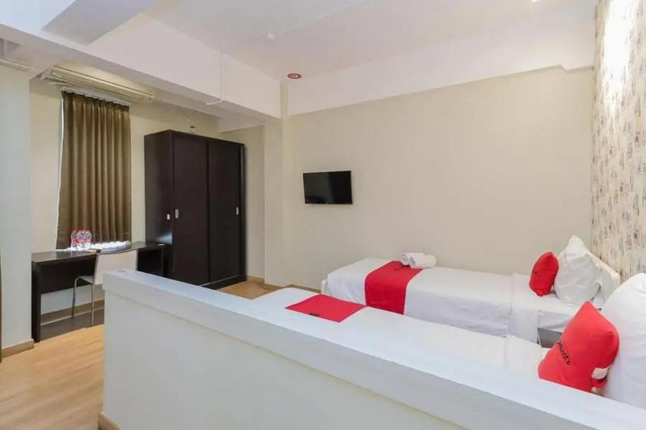 Reddoorz Plus At Riverside Malang Dış mekan fotoğraf